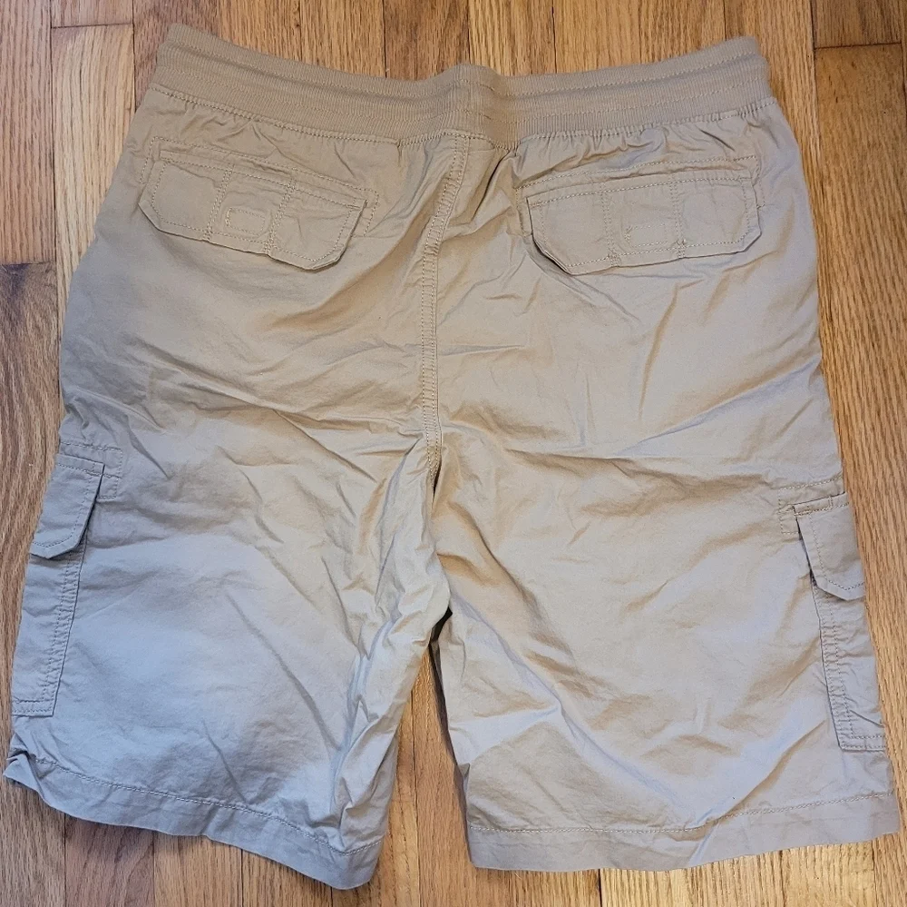 Sonoma Tan Cargo Shorts Like New Boys Size XL